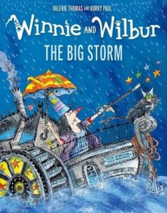 Winnie & Wilbur: The Big Storm (A magical adventure in the bestselling series about Winnie the Witch)